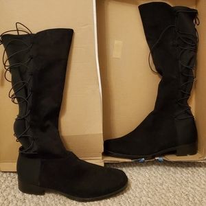 Ana Brutus boots